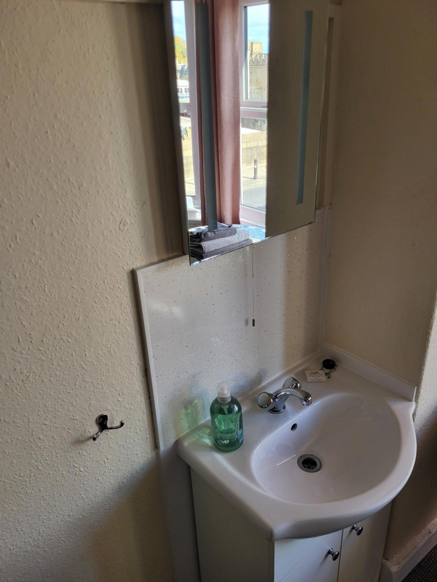 Station Guesthouse - Key Pad Entry لانكاستير الغرفة الصورة